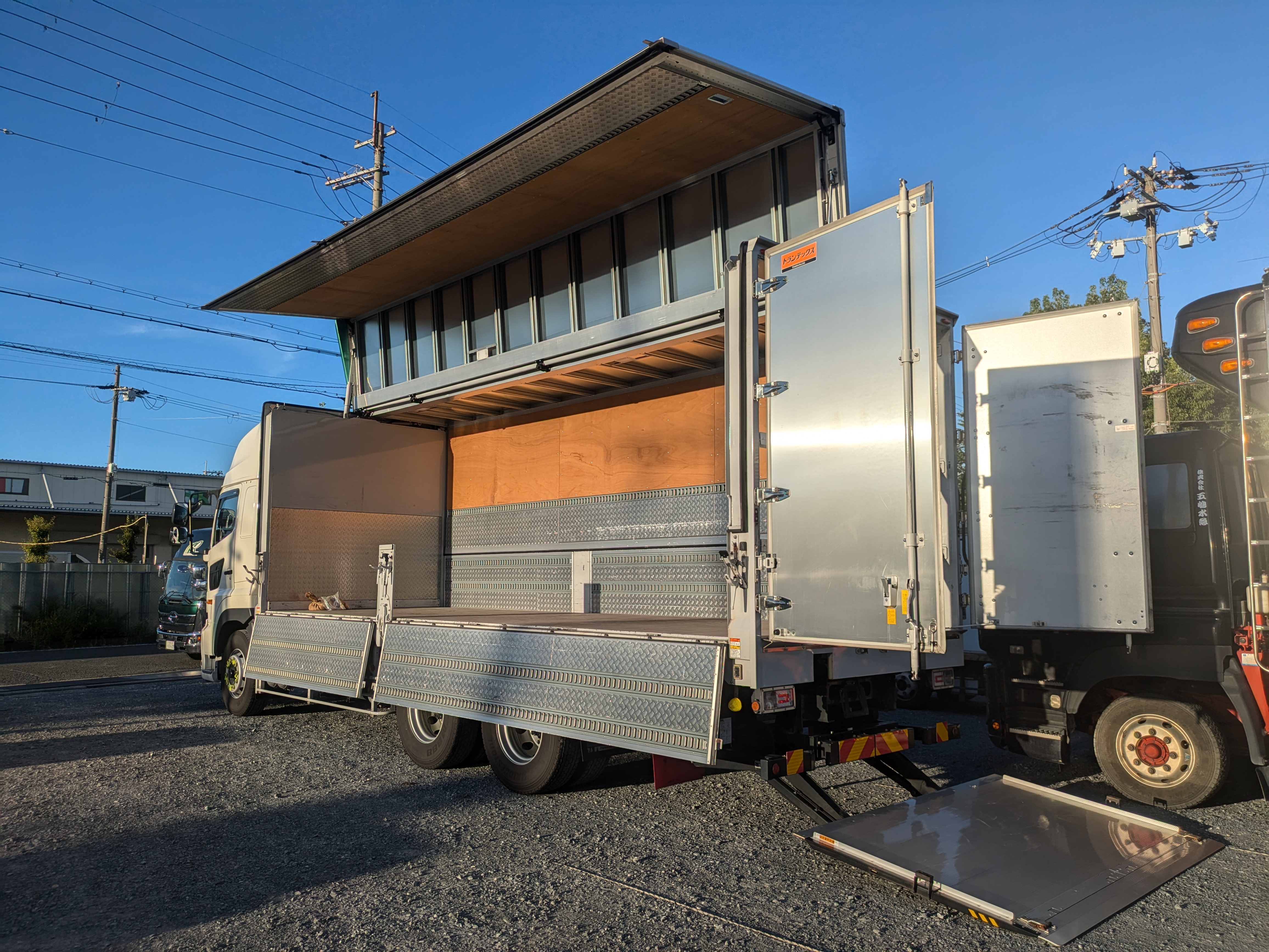 日野 ﾌﾟﾛﾌｨｱ PG付きｱﾙﾐｳｲﾝｸﾞ ﾊｲﾙｰﾌ 7MT 車検付き(令和7年7月16日) ﾎﾞﾃﾞｰ長7230㎜3